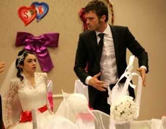 Kuzey’le Simay’ın düğünü var