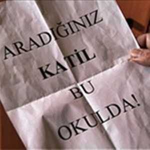 Batuhan iyice köşeye sıkışmış hissediyor