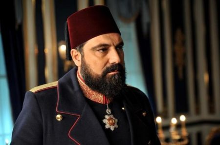 Abdülhamid suikastçısıyla yüz yüze!