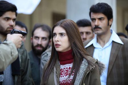 Zafer'in kararı Tümay'ı hastanelik eder
