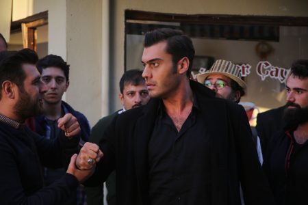 Şevkat ve Esin'in evlilik oyunu