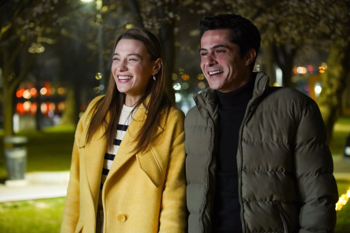 Yağmur ilk kez annesini köşeye sıkıştırır!