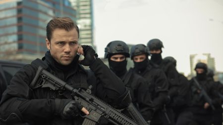 Altay ve Neslihan engel tanımadan görev başında!