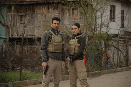 Ömer ve Zehra’nın acı dolu geçmiş yolculuğu!