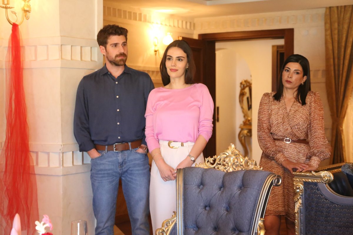 Dönüş aldığı ani kararla Serdar’a büyük bir şok yaşatır!