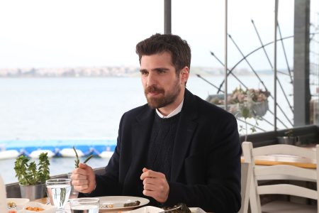 Somer ve Kartal Adnan’a karşı iş birliği içerisine girerler!