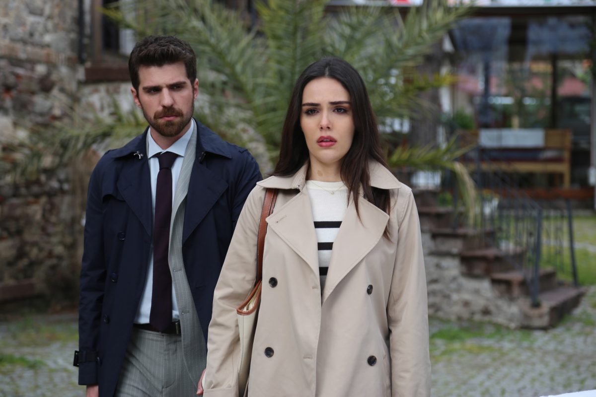 Türkan ile Somer alevler arasında sıkışırlar!