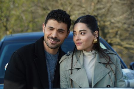 Rüya bütün dünyasını alt üst eden bir bilgi edinir!