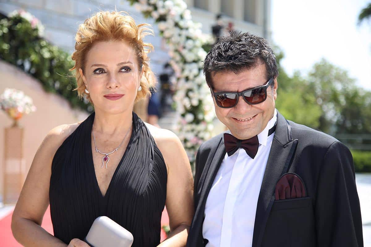 Yüksek Sosyete'de düğün var!