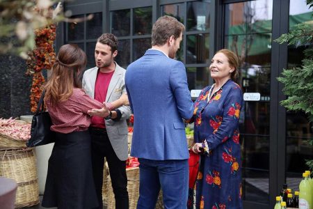 Yüksek Sosyete'de işler karışıyor