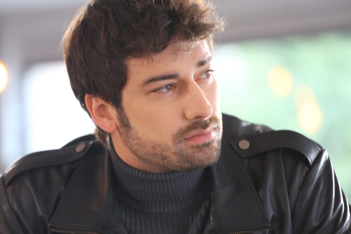 Halil ve Zeynep’in arasındaki sular durulmuyor!