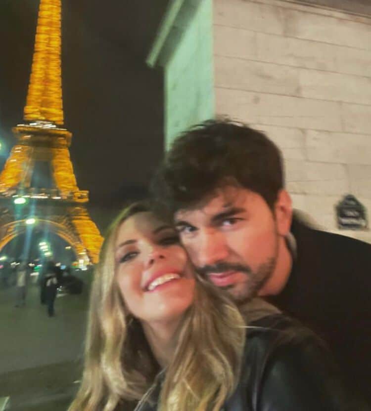 Eda Ece ve eşi Buğrahan Tuncer Paris'te!