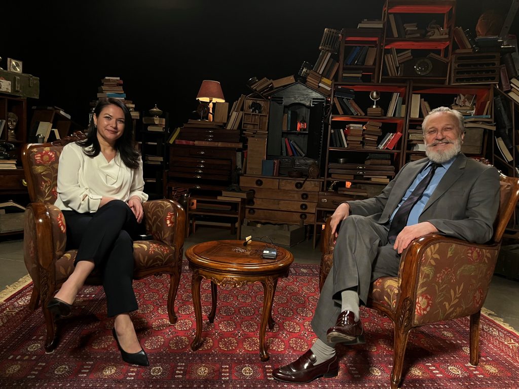'Edebi Sofralar' 3. sezonuyla çok yakında TRT 2'de!