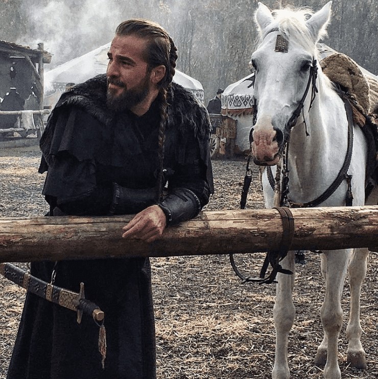 Engin Altan Düzyatan’ın yeni projesi geliyor! Alacağı para dudak uçuklattı! Engin Altan Düzyatan'ın yeni projesi geliyor! Alacağı para dudak uçuklattı!