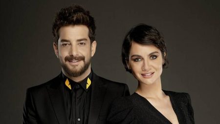 Enis Arıkan'ın sunduğu Benimle Söyle devam edecek mi?