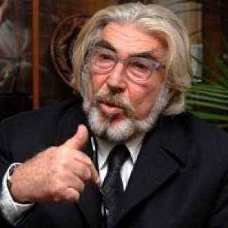 Erdal Özyağcılar'ın yeni dizisi ortaya çıktı