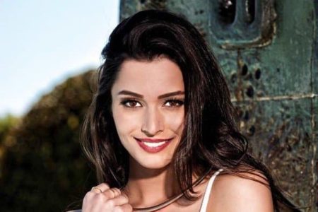 Erkenci Kuş Arzu Taş kimdir?