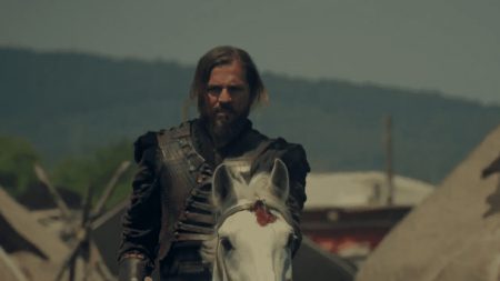 Ertuğrul'a obada şok üstüne şok!