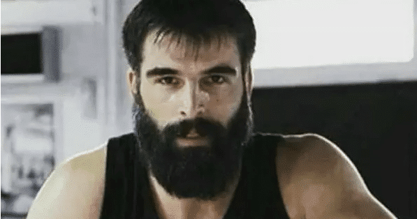 Eski oyuncu Mehmet Akif Alakurt'tan yine skandal hareket!