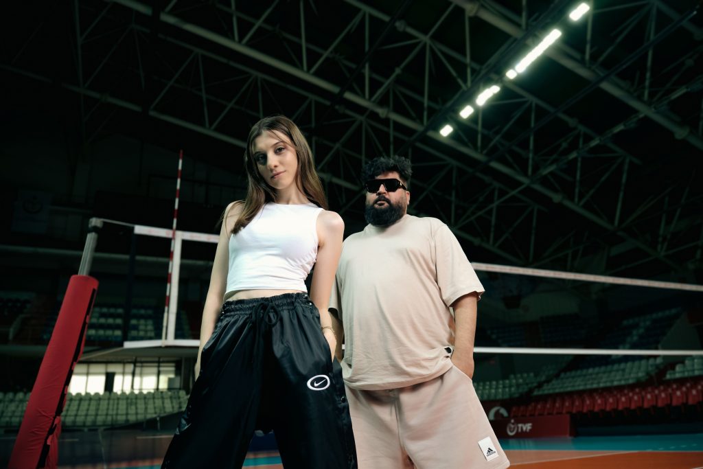 Eypio ve Asena'dan Filenin Sultanları'na!