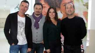 Ezgi Mola ve Murat Başoğlu filmi ve rollerini anlattı!