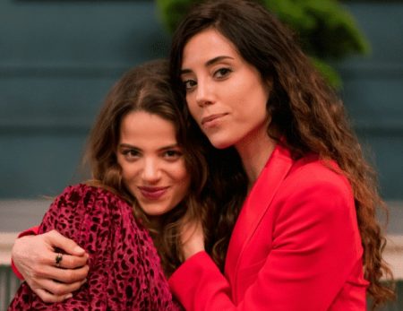 Ferhat ile Şirin dizisinin Şirin'i Leyla Tanlar Cansu Dere hakkında konuştu!