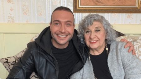 Feriha Eyüboğlu Kırmızı Kamyon'un kadrosunda!