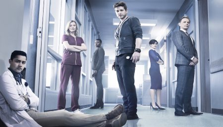 Fox The Resident'a 3. sezon onayını verdi!