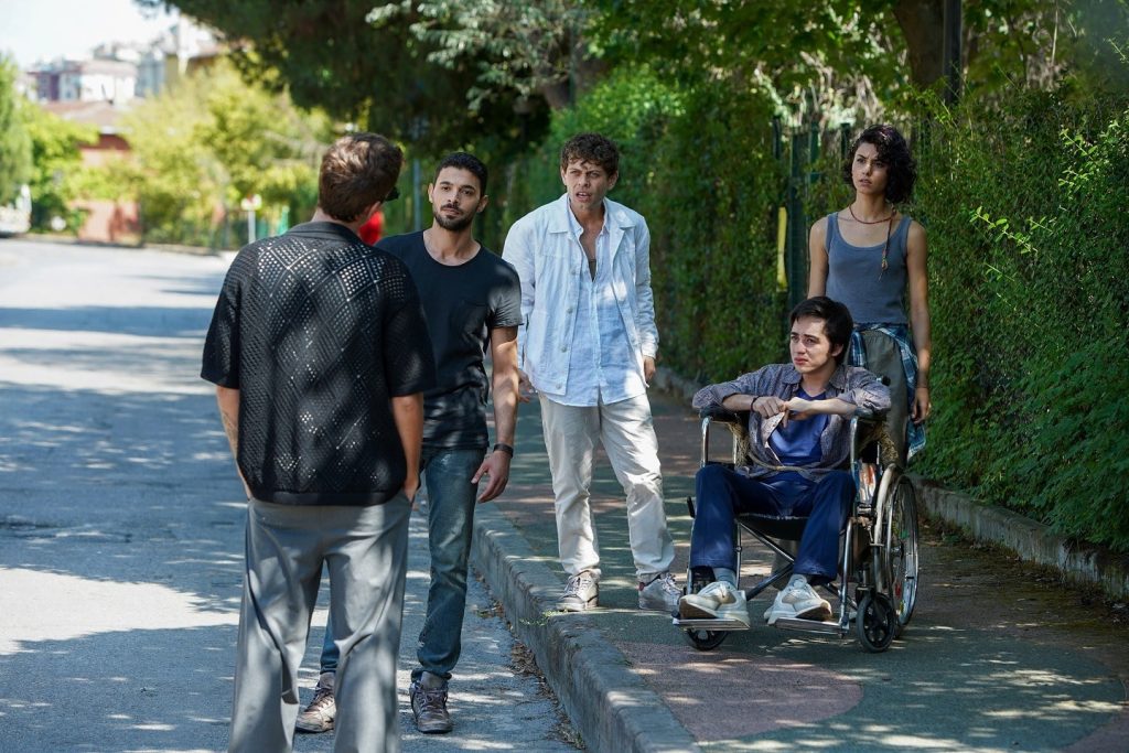 FOX'un merakla beklenen yeni dizisi Yabani'nin yayın günü belli oldu!
