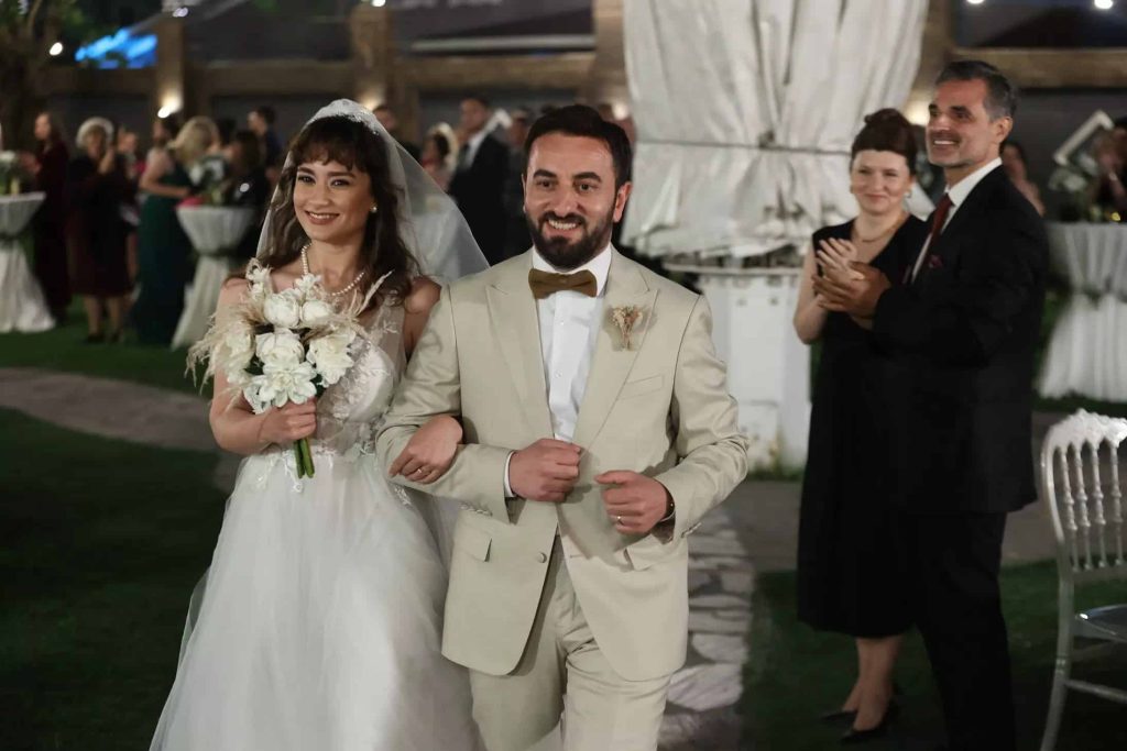Fox'un yeni dizisi Kısmet ekran serüvenine hızlı başladı! 2. Bölümde Doğan ve Melike arasında neler olacak?