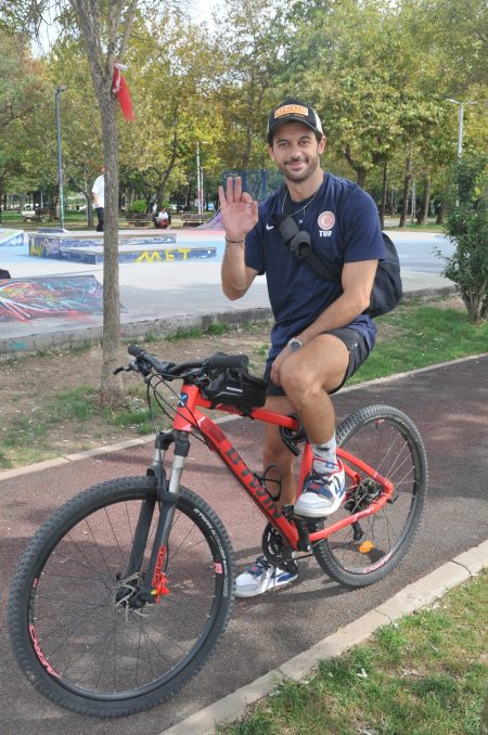 Furkan Kalabalık: "Milyonluk araç sahipleri beni kıskanıyor"