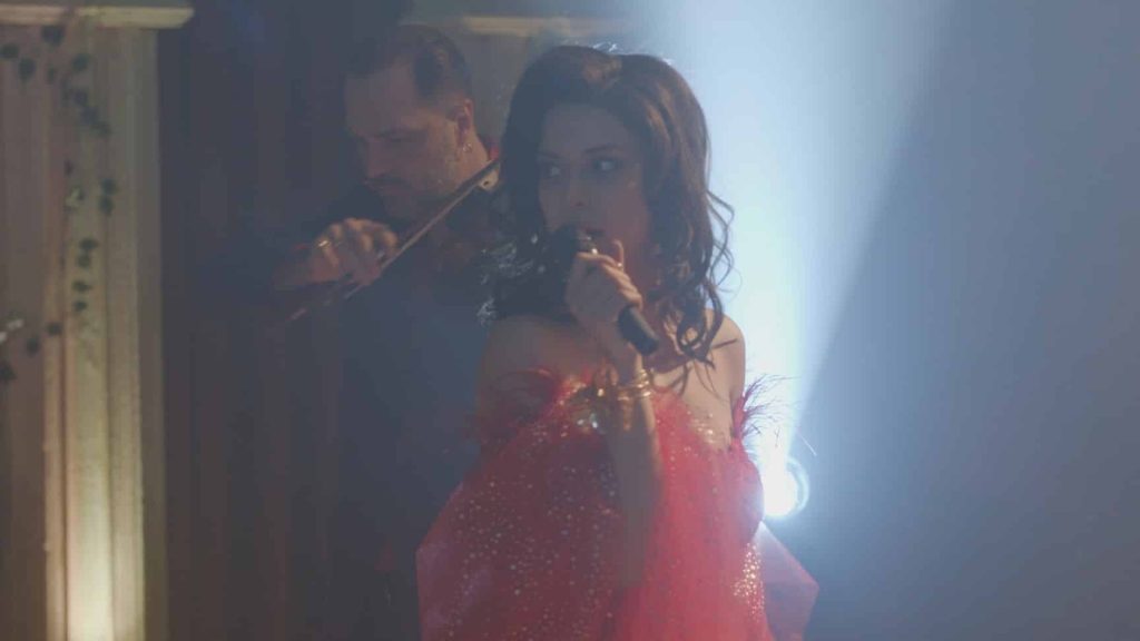 Gelsin Hayat Bildiği Gibi'nin 30. Bölümünde Songül'den Benim Gözüm Sende performansı!