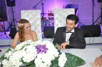 Genç çift dünyaevine girdi!