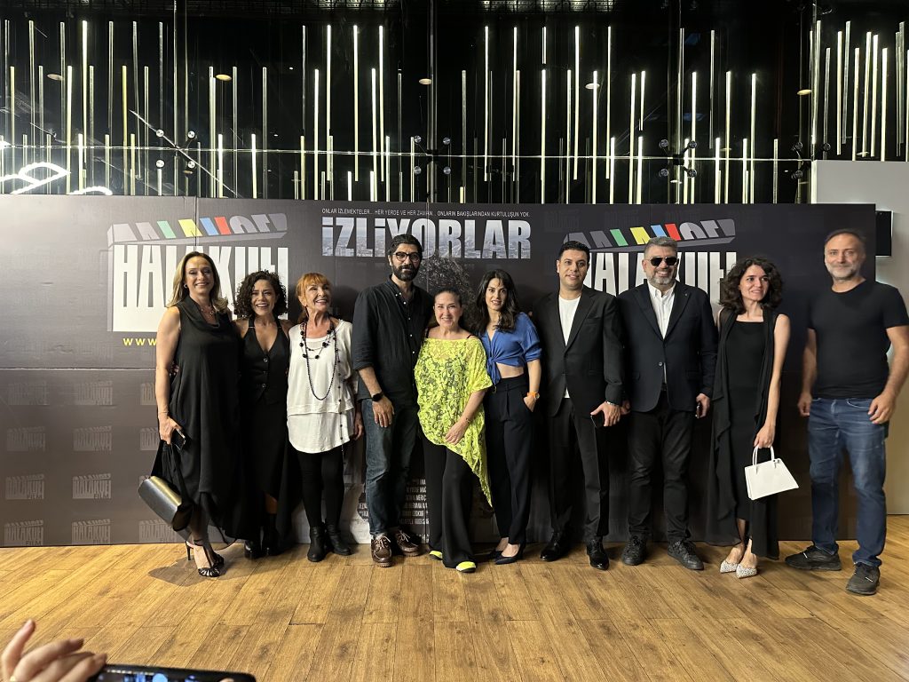 Gerilim-fantastik türündeki "İzliyorlar" filminin özel gösterimi yapıldı!