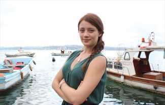 Gizem Karaca gerçekten güzel köylü oldu!