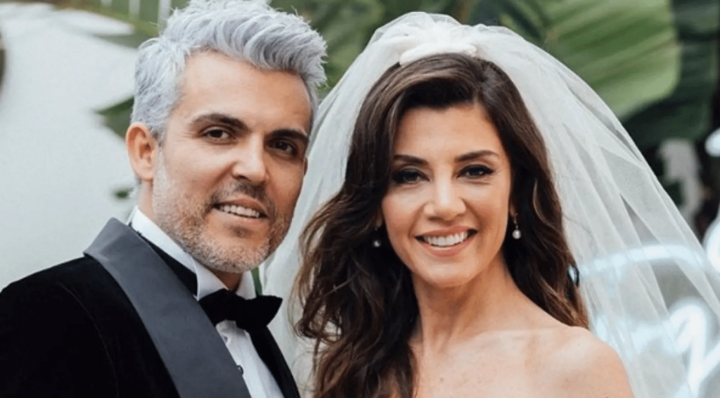 Gökçe Bahadır'dan romantik kutlama!