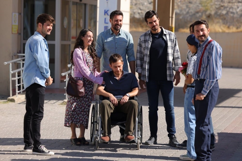 Gönül Dağı 108. Bölümde hüzünlü anlar yaşandı! Veysel evine geri döndü!