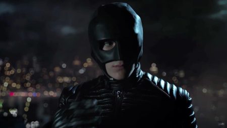 Gotham 4. sezonda Bruce Wayne "Batman" olma yolunda!