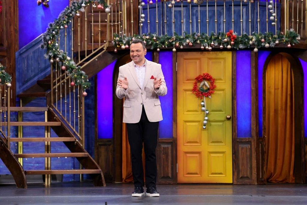 Güldür Güldür Show yılbaşı özel bölümüne sürpriz isimler konuk oluyor!