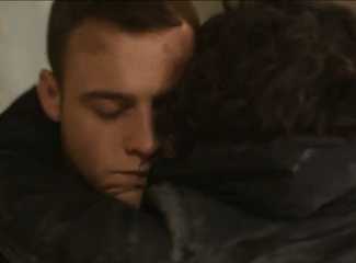 Güneşi Beklerken'de Kerem ile Zeynep zor durumda!