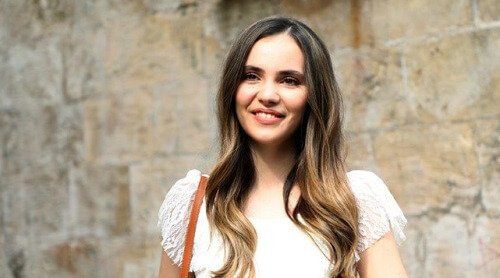 Güvercin Zülüf (Almila Ada) kimdir?