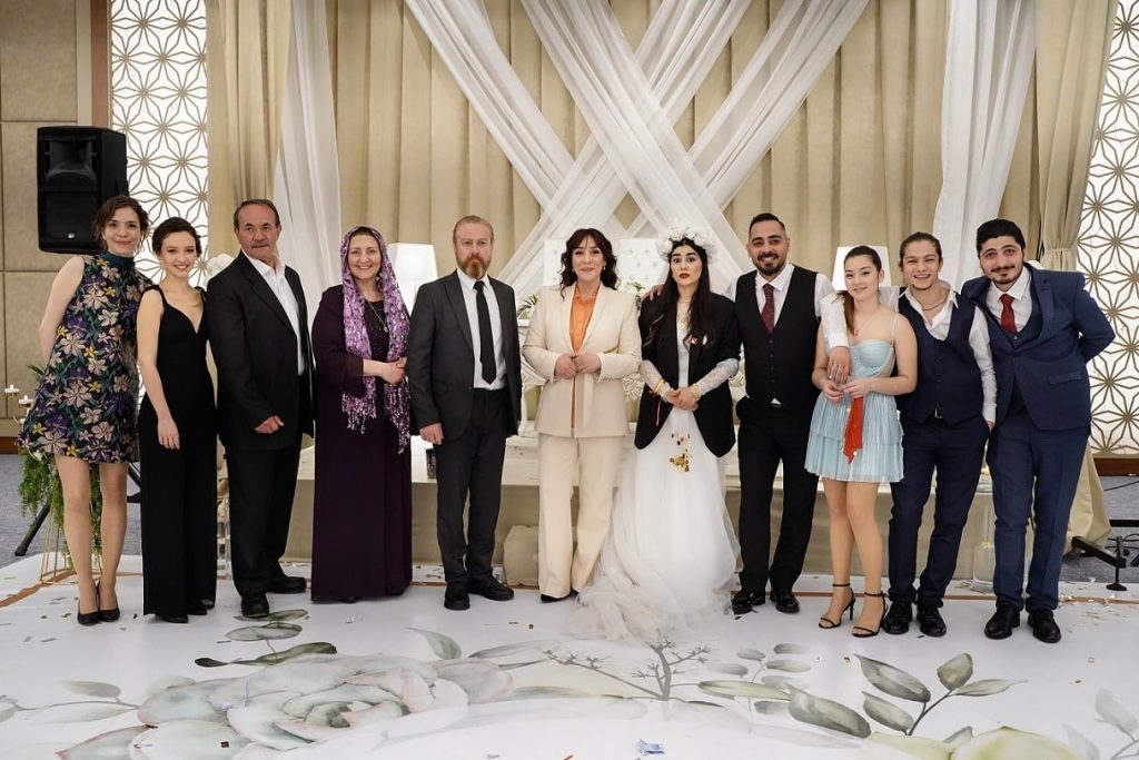 Güzel Günler 23. Bölümde Altan ve Atakan'ın düğün heyecanı yaşandı!