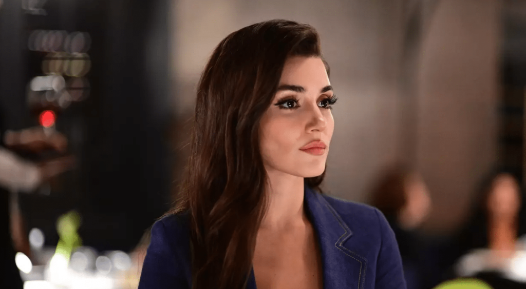 Hande Erçel son noktayı koydu