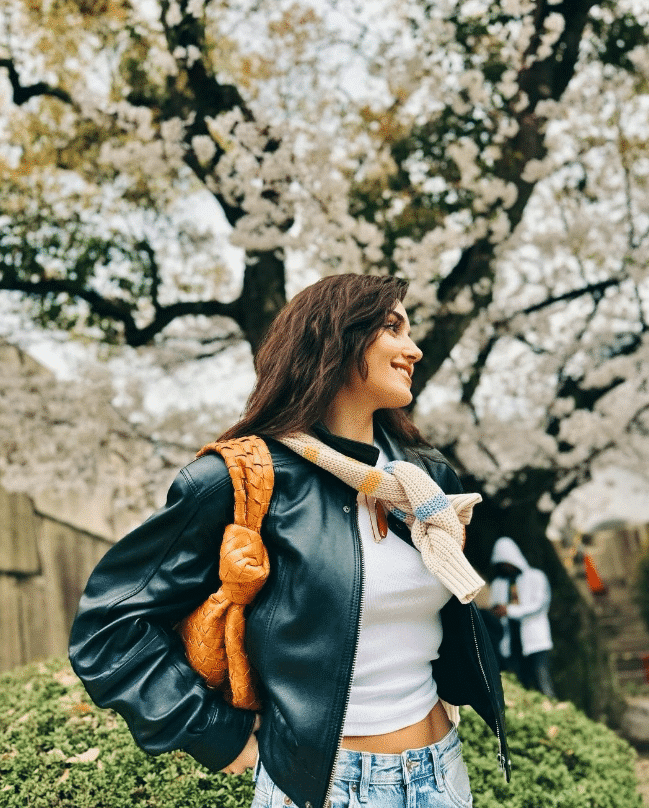 Hande Erçel yeniden tatilde!