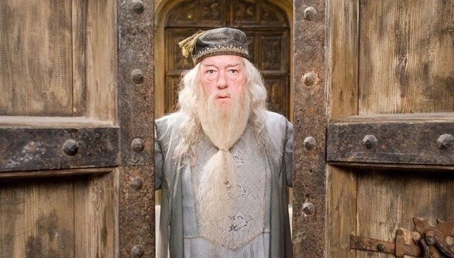 Harry Potter'ın Dumbledore'u Michael Gambon hayatını kaybetti!