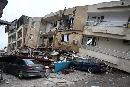 Hatay'da son durum! Enkazlardan yardım çığlıkları geliyor!