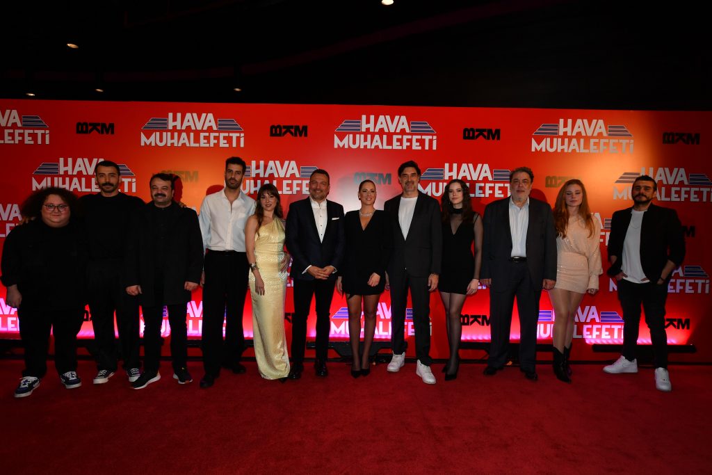 Hava Muhalefeti filminin galasında kahkaha tufanı yaşandı!