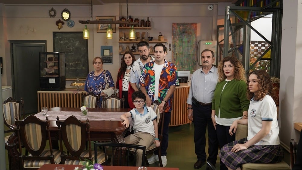 Hayatımın Neşesi 13. Bölümde eski sırlar ortaya çıktı! Neşe gerçek babasını buldu mu?