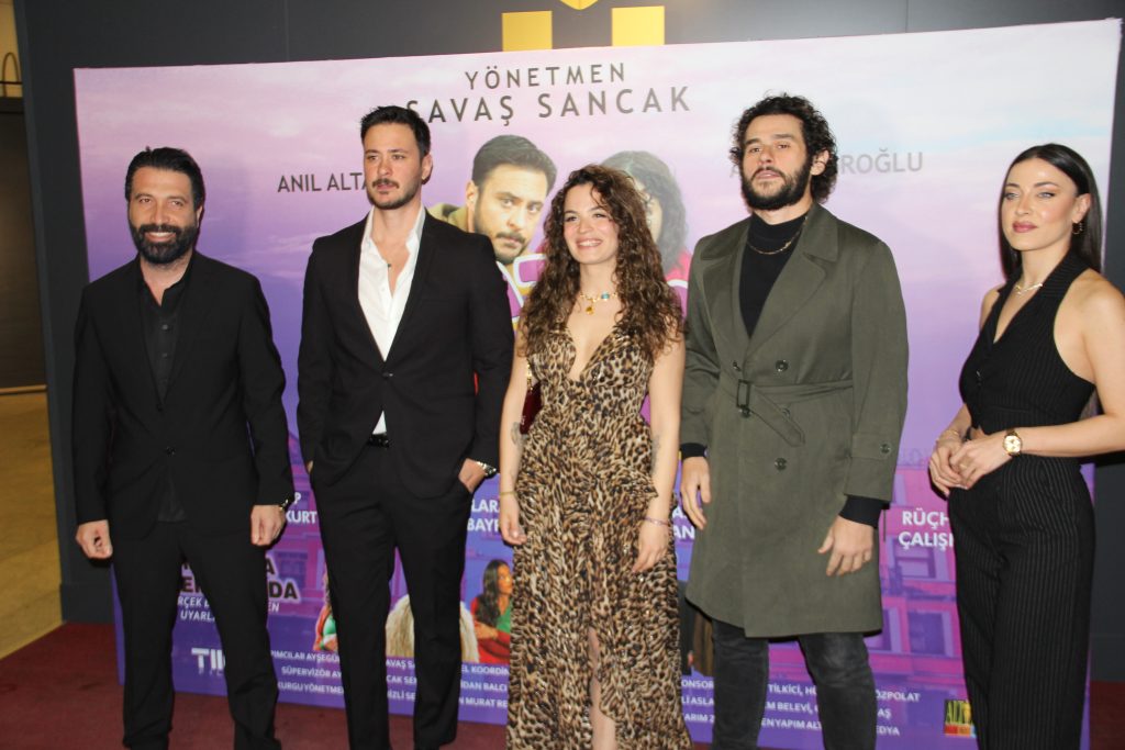 "Hayatımız Roman" filminin galası gerçekleşti