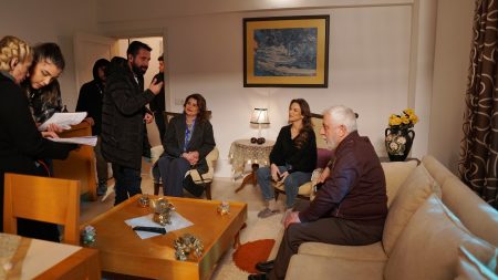 "Hayatımız Roman"a sayılı günler kaldı! Şebnem Özinal en eğlenceli setini anlattı!